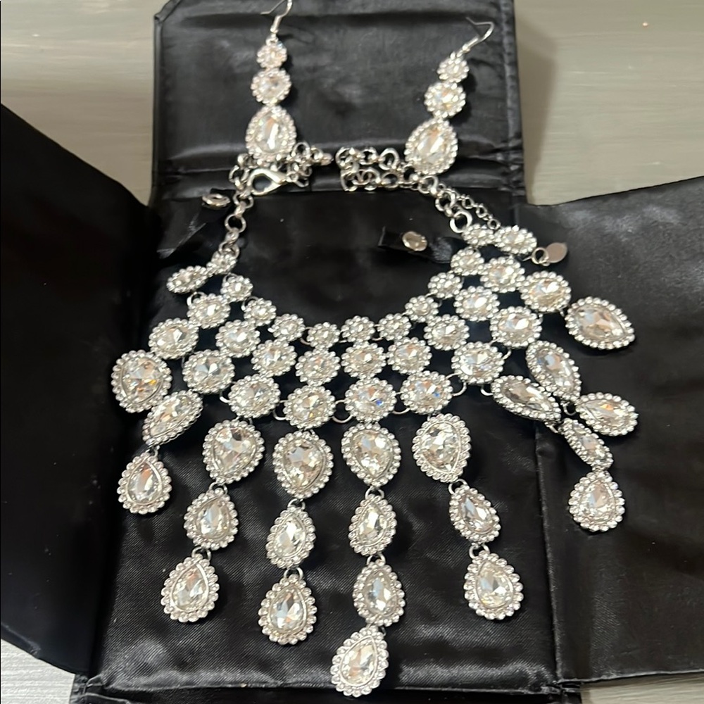 Elegant Silver Statement Necklaces